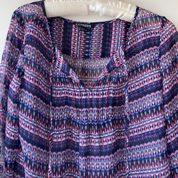 Express Ikat Print Semi-Sheer Pullover Blouse Top Sz XS - Picture 2 of 10